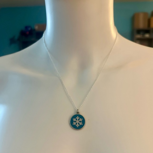 Coach Blue & White Enamel Snowflake Pendant .925 Sterling Silver Necklace - Picture 2 of 6